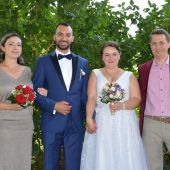 Laura Canov und Akram Juma Salim Huwaishal Al-Yaaqoubi