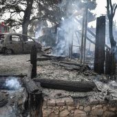 Kampf gegen verheerende Waldbrände dauert an