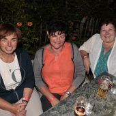Bunte Bühne für Musik und Fest