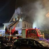 Feuerwerk setzte Dachstuhl in Brand
