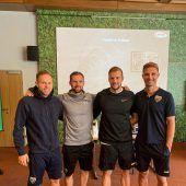 Quartett drückte die Schulbank