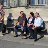 Bänklehock in Nüziders heuer als Sehnsuchtsort