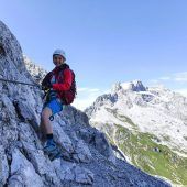 Durch die Höhle zum Gipfel