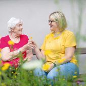 Ein Hoch auf 100 Jahre Krankenpflege
