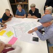 Satteins diskutiert mit Bevölkerung Lösungen für Straßen und Wege