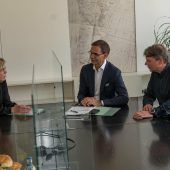 Gewessler in Lustenau: Radausflug und ernste Gespräche