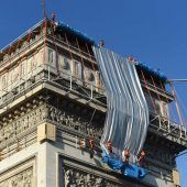 Christo-Projekt am Triumphbogen