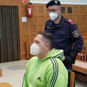 20 Jahre Haft: 38-Jähriger wegen Mordes an Freundin schuldig gesprochen.  »a8