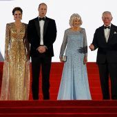 Royals bei Bond-Premiere