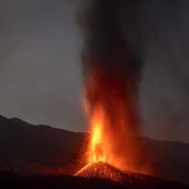 Lava auf La Palma fließt langsamer: Sorge vor weiterer Zerstörung