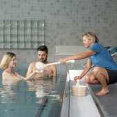 Eintauchen in ein Meer von Mineralien