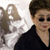 Niki de Saint Phalle und Yoko Ono