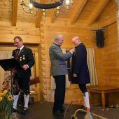 Goldene Ehrenspange für Gerhard Harrer