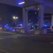 Messermann bedroht Jugendliche