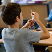 Heute gibt es die Ergebnisse der PCR-Tests an den Schulen