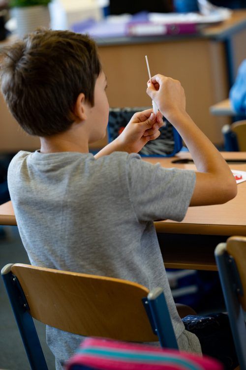 Testen, testen, testen: Das gilt in den Schulen mehr denn je.  VN/Serra