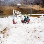 Noch wird nicht aus vollen Rohren Schnee geschossen