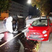 Nach Unfall umgekippt