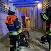 Kinderwagen angezündet