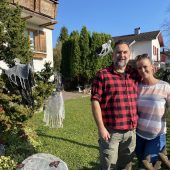 Angela und Robert Wagner haben einen Gruselgarten. »A11