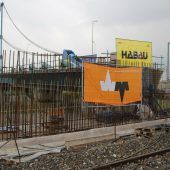 Neue Rheinbrücke am Ostdamm „gelandet“