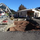 Parkplatz der Seilbahn wird asphaltiert