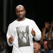 Trauer um Designer der Superstars