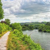 Immer dem Fluss entlang