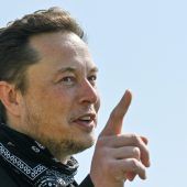 Facebook verifiziert mutmaßlichen Betrüger falsch als Elon Musk
