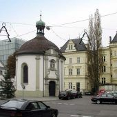 Passant bei Nepomukkapelle in Bregenz ausgeraubt