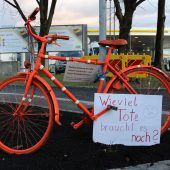 „Geisterfahrrad“ an der Problemkreuzung