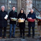 Kleines Dankeschön: Reis für den guten Zweck verschenkt