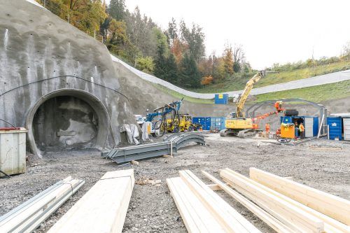 8 Millionen budgetiert die Tunnelspinne, vor allem für den Erkundungsstollen Tisis und den Umbau der L190.
