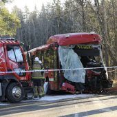 Schwerverletzte bei Busunfall in Schweden