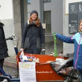 Socken mit Kleingeld stopfen für einen guten Zweck