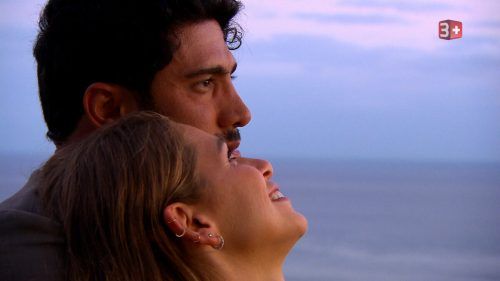 Bei den gemeinsamen Dreharbeiten hat es zwischen Erkan Aykol und Maria Maksimovic gefunkt.  cH Media