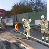 Mit 1,3 Promille gegen Hebebühne