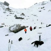 Großes Schneebrett reißt drei Tourengeher in den Tod