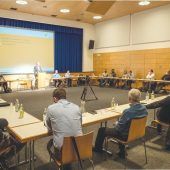 Mehr Ausgaben, aber weniger Schulden