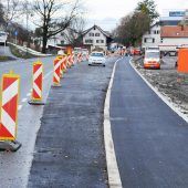 Baubeginn für Busspur in Höchst