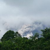 Warnung vor neuem Ausbruch von Vulkan Semeru