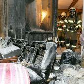 Flammen auf Terrasse in Ludesch