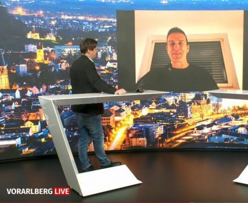 Maverick Matthias Dolderer, Weltmeister von 2016, gab den Zusehern von Vorarlberg Live Einblicke in die Welt eines Kunstflugpiloten.