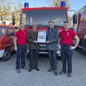 Feuerwehrauto 2373 Kilometer auf dem Weg