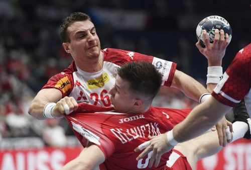 Abwehrchef Lukas Herburger wurde einen Tag nach seinem 50. Länderspiel positiv getest, hat keinerlei Symptome, befindet sich in Quarantäne und fehlt gegen Weißrussland. Reuters