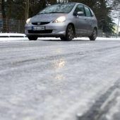 Blitzeis legte Verkehr lahm