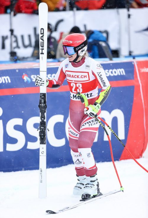 Ariane Rädler harrt derzeit der Dinge und hofft auf einen negativen Covidtest, damit sie eventuell am Sonntag im Super-G starten kann. gepa