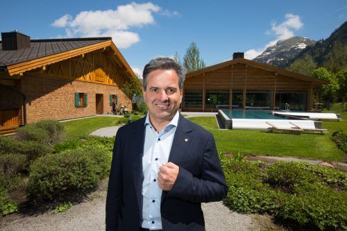 Für Gastgeber Florian Moosbrugger ist die Hütte ein „Lieblingsplatz“.  vn