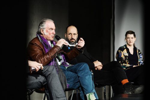 David Pountney mit Ausstatter Hugo Canoilas und Komponistin Ena Brennan am Dienstagabend im Kunsthaus Bregenz. BF/anja köhler