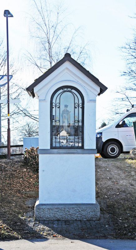 Der 1855 errichtete Nepomuk-Bildstock erhält einen neuen Standort.  ajk/2